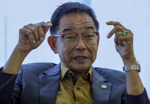 DATUK SERI ABDUL KARIM RAHMAN HAMZAH