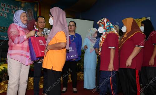DATUK SERI NANCY SHUKRI