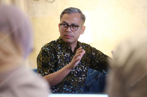 FAHMI FADZIL