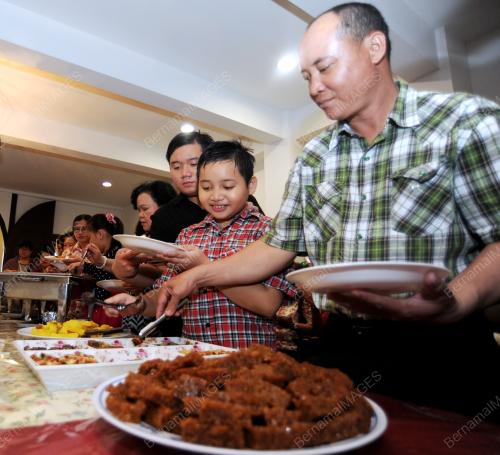 SK01_25122013_RUMAH_TERBUKA