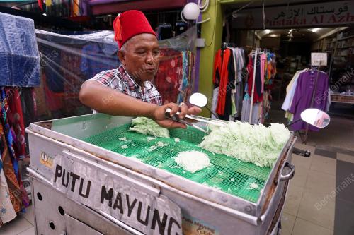 SK01_25122018_PUTU_MAYANG