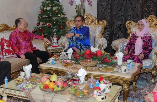 TAN SRI ABANG JOHARI TUN OPENG
