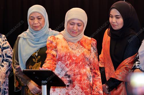 DATUK SERI NANCY SHUKRI