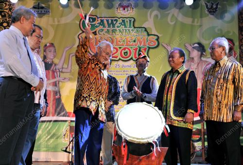 TAN SRI ABDUL TAIB MAHMUD