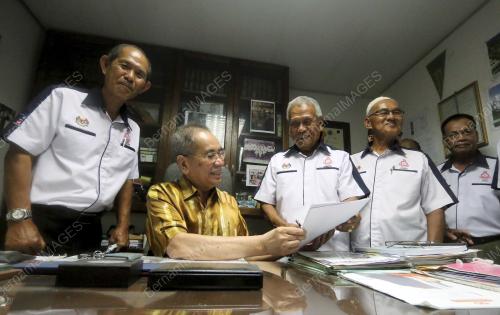 SK01_26062015_EX-POLICE