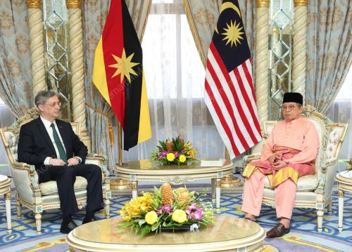 TAN SRI ABANG JOHARI TUN OPENG