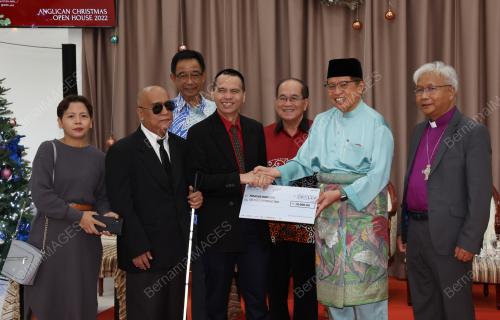 TAN SRI ABANG JOHARI TUN OPENG