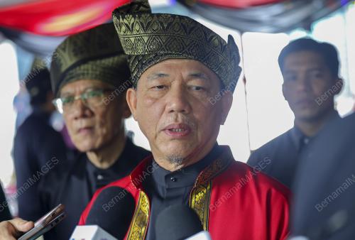 DATUK SERI FADILLAH YUSOF