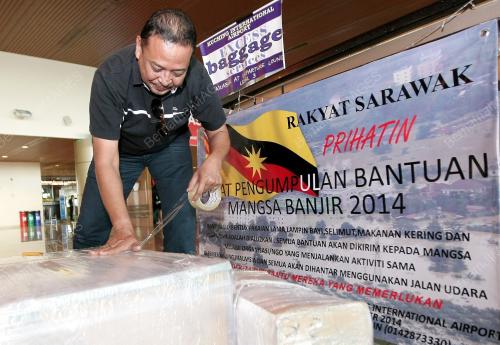 SK01_27122014_BANTUAN_BANJIR