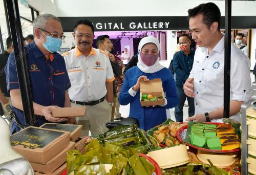 DATUK SERI NANCY SHUKRI