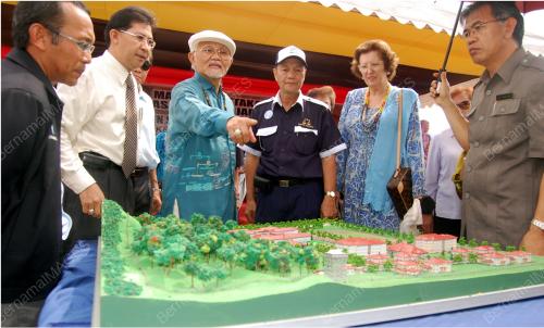 ABDUL TAIB MAHMUD