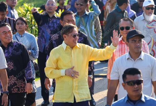 TAN SRI ABANG JOHARI TUN OPENG