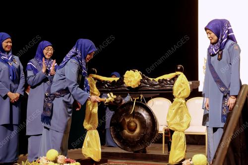 RAJA PERMAISURI AGONG RAJA ZARITH SOFIAH