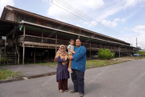 SK01_29082018_RUMAH_PANJANG