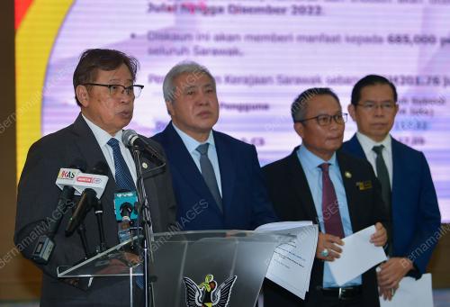 TAN SRI ABANG JOHARI TUN OEPNG