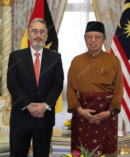TAN SRI ABANG JOHARI TUN OPENG