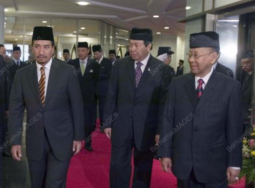 TUANKU MIZAN ZAINAL ABIDIN
