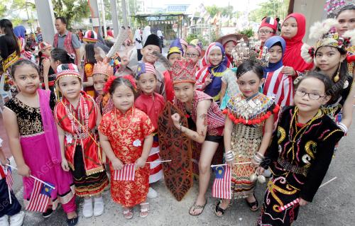 SK01_30082016_AMBANG_MERDEKA