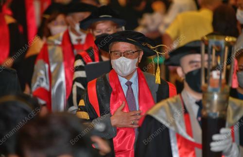 SWINBURNE SARAWAK GRADUATION