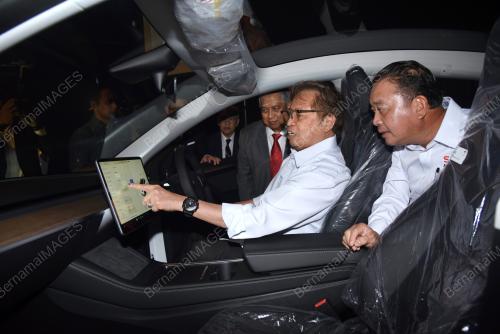 TAN SRI ABANG JOHARI TUN OPENG