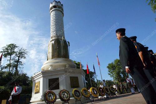 HARI_PAHLAWAN