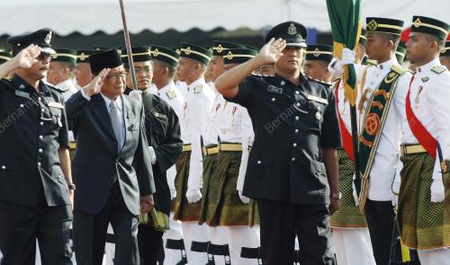 TUN ABANG MUHAMMAD SALAHUDDIN ABANG BARIENG