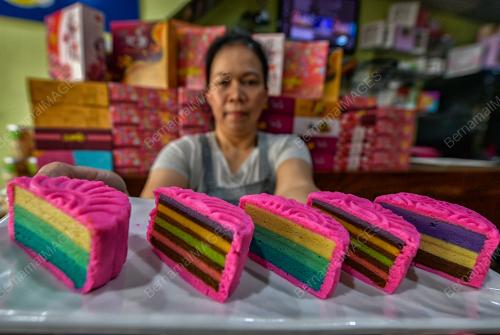 SK02_01082019_KUIH_BULAN