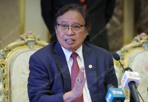 TAN SRI ABANG JOHARI TUN OPENG