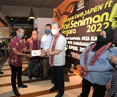 DATUK SERI FADILLAH YUSOF