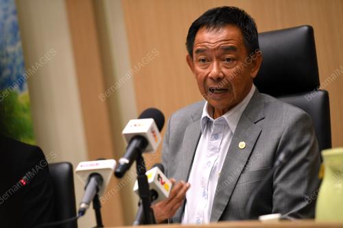 DATUK SERI ABDUL KARIM RAHMAN HAMZAH