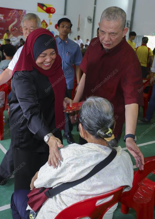 DATUK SERI FADILLAH YUSOF