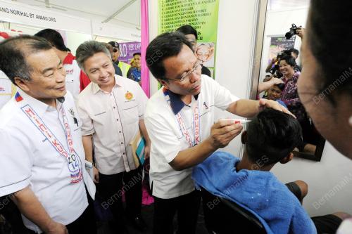 SK02_03052014_SHAFIE_USAHAWAN