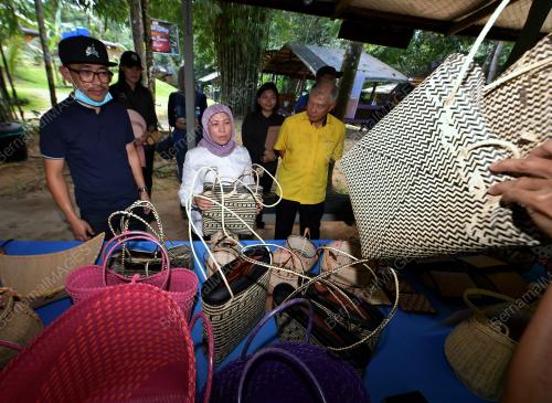 DATUK SERI NANCY SHUKRI