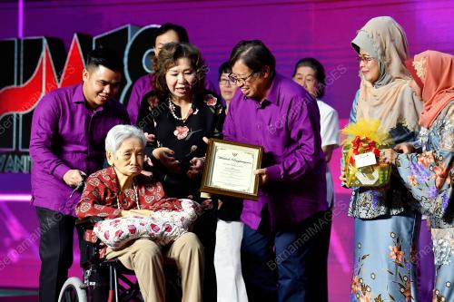 SK02_03112018_HARI_WANITA_BN201811022656
