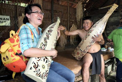 SK02_03122014_KAMPUNG_BUDAYA
