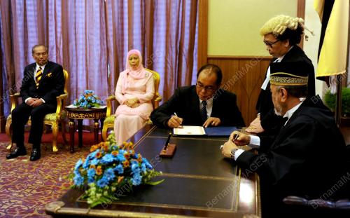 SK02_04042014_ANGKAT_SUMPAH