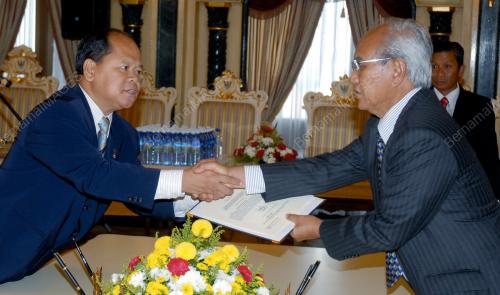 SK02_04072012_SETIAUSAHA