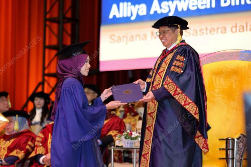TAN SRI ABANG JOHARI TUN OPENG