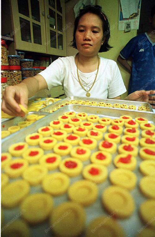 SK02_05022016_RAYA_BISCUITS