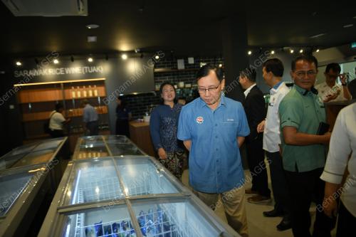DATUK SERI STEPHEN RUNDI UTOM