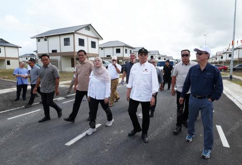 TAN SRI ABANG JOHARI TUN OPENG