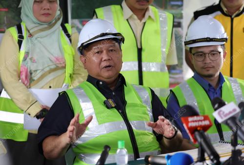 DATUK SERI ALEXANDER NANTA LINGGI