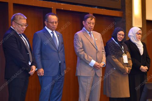 TAN SRI ABANG JOHARI TUN OPENG