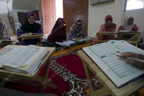 TADARUS_AL-QURAN