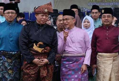 DATUK DR ANNUAR RAPAEE