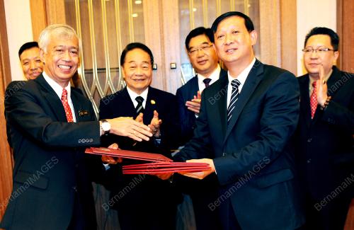 SK02_07052015_MALAYSIA_CHINA