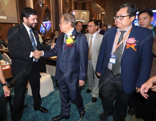 TAN SRI ABANG JOHARI TUN OPENG