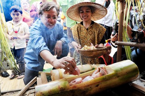 SK02_08022012_GAWAI_PAKEJ
