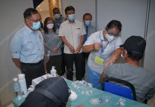 DATUK SERI DR STEPHEN RUNDI UTOM