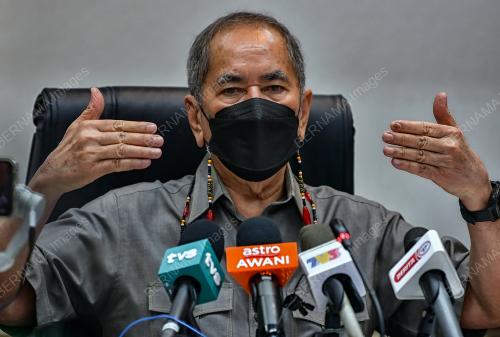 DATUK SERI DR WAN JUNAIDI TUANKU JAAFAR